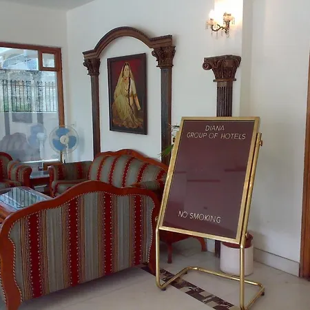 Hotel Diana Palace
